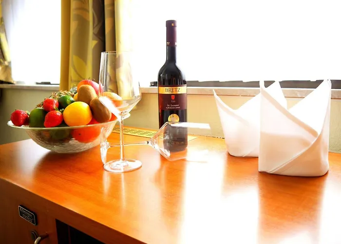 Отель Wohngut 4*